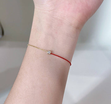 Bracelet with Half Chain and Half in Red Thread with a Zirconia in the Middle in 925 Silver with 18k Gold Plated-Bracelets-GULI GULI