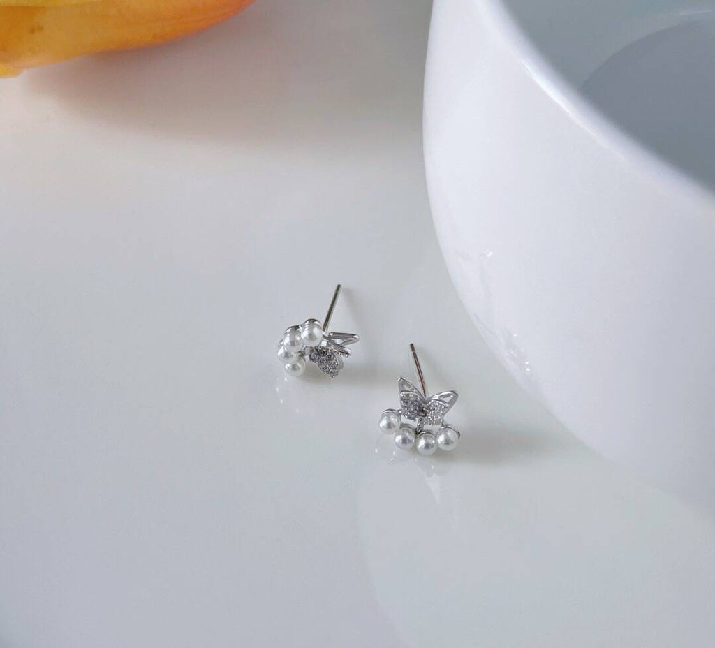 Butterfly Earrings with Pearls and Zirconia in 925 Silver-Earrings-GULI GULI